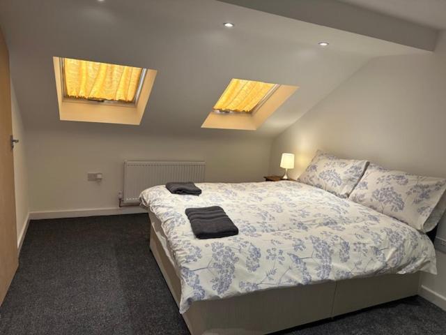 Luton Home Near Airport Private & Shared Bathroom Option Luaran gambar