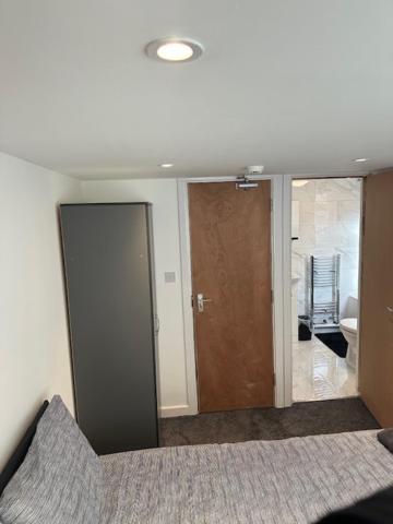 Luton Home Near Airport Private & Shared Bathroom Option Luaran gambar