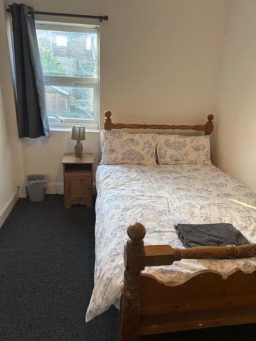 Luton Home Near Airport Private & Shared Bathroom Option Luaran gambar